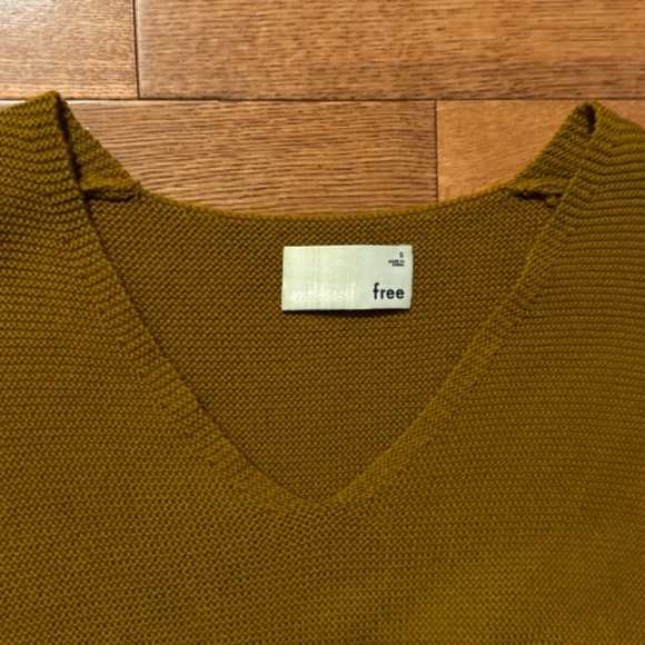 Wilfred Free 100% Merino Wool Wolter Sweater in Chartreuse - Picture 5 of 8